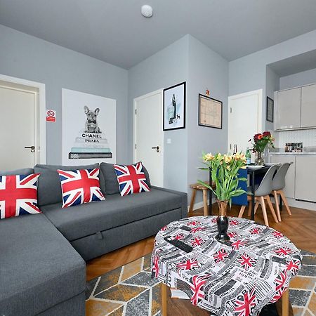 1 Bedroom Flat In Wood Green Piccadilly Line London Exterior photo