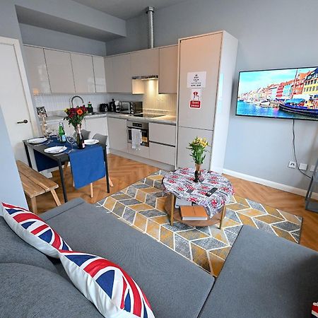 1 Bedroom Flat In Wood Green Piccadilly Line London Exterior photo