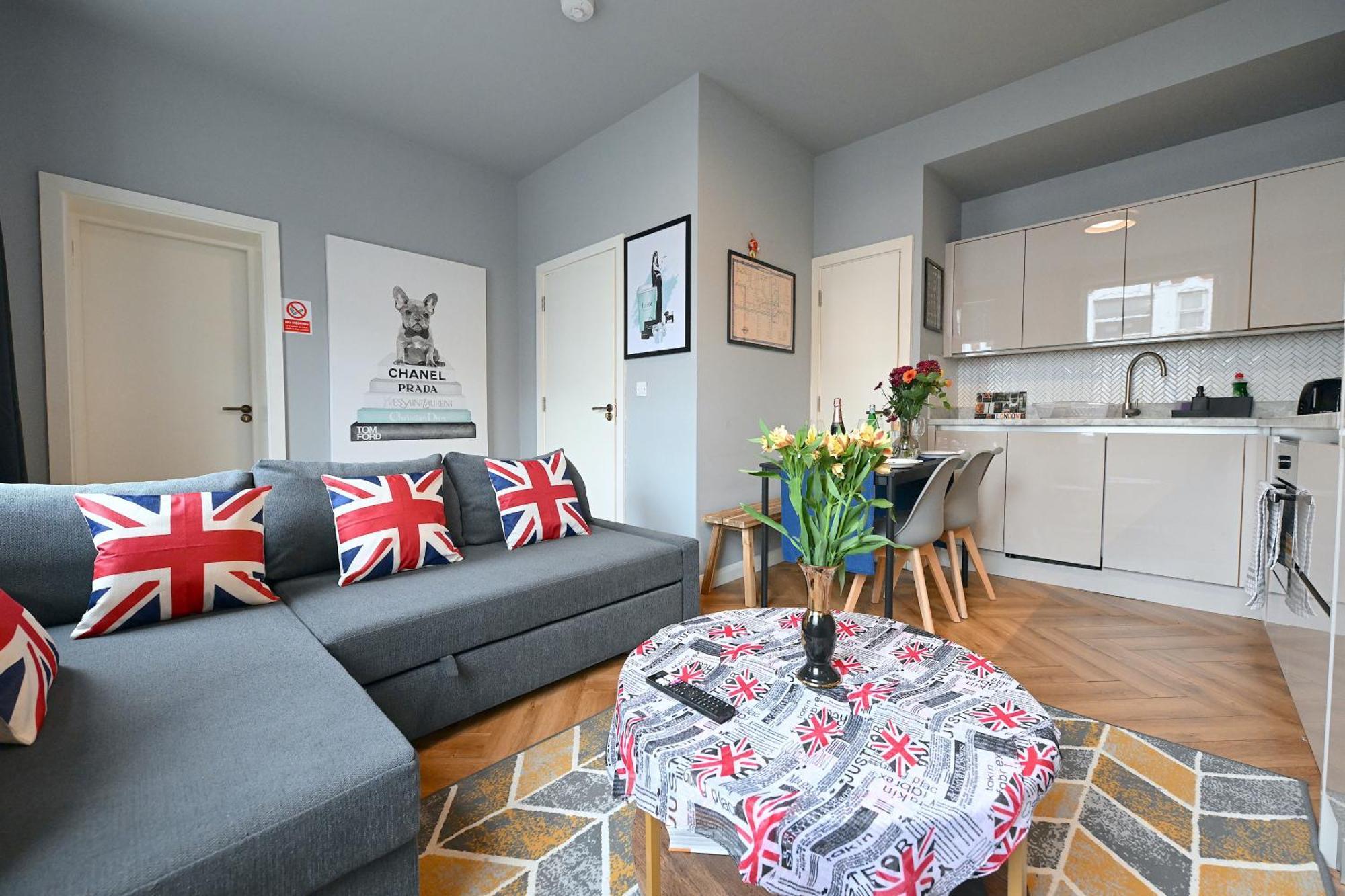 1 Bedroom Flat In Wood Green Piccadilly Line London Exterior photo